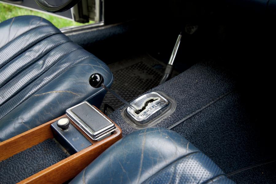 Детали интерьера Mercedes-Benz 280 SL (W113) 1970 года  (EU) (фото 67 из 74)